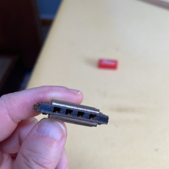 🎶✨ Vintage Mini NO. 39 Little Lady HOHNER HARMONICA 1 1/2" In Red Box✨🎶 - Picture 4 of 12